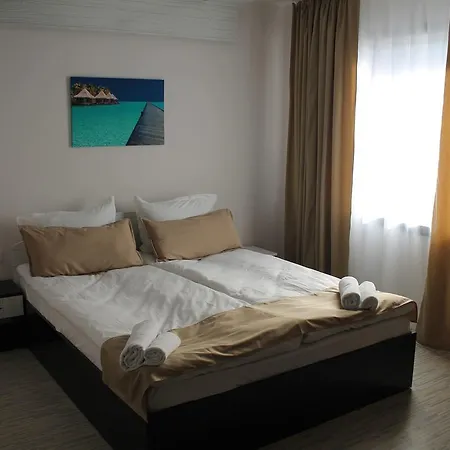 Otel Tiara *