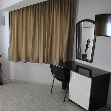 Hotel Tiara *
